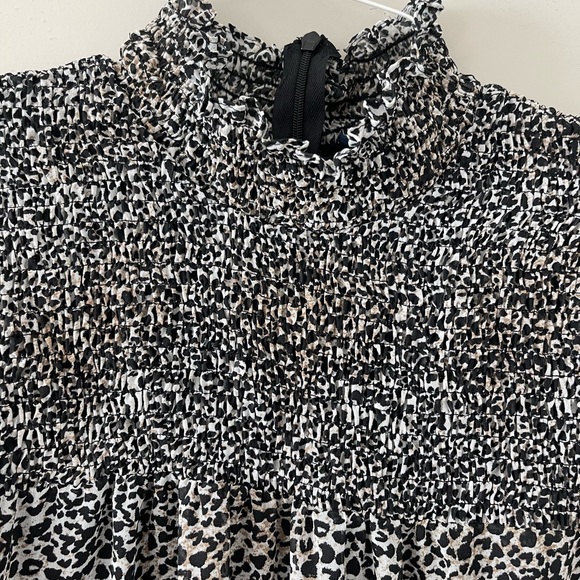 THE PERFECT DRESS! - Picture 3 of 6